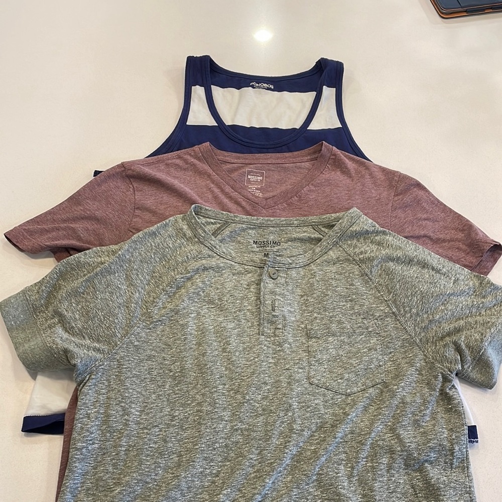 3 medium t-shirts